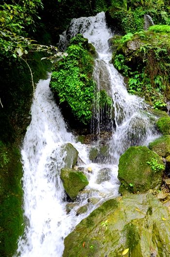 清江方山龍詠大瀑布局部一景