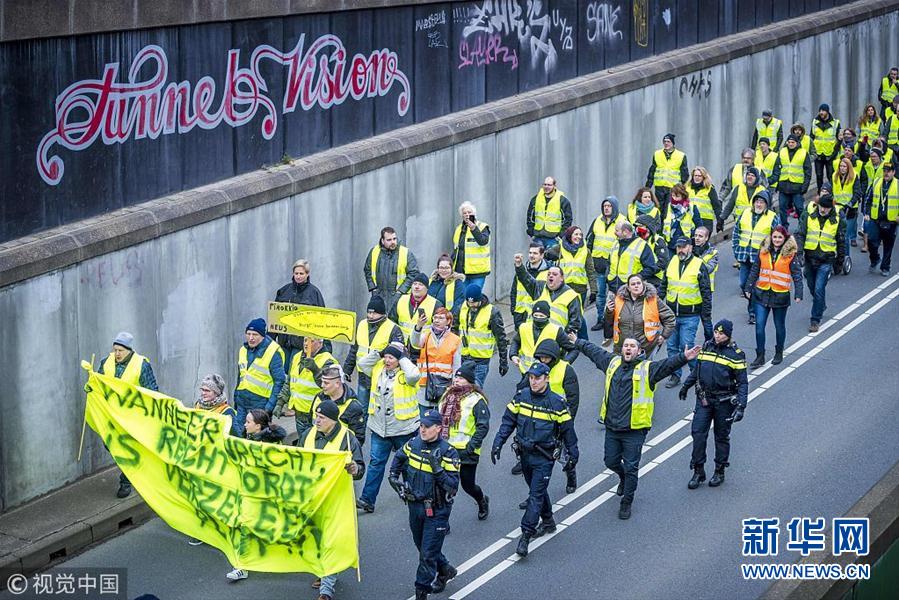 愈演愈烈！法国“黄背心”抗议示威运动扩散至欧洲多国2.jpg