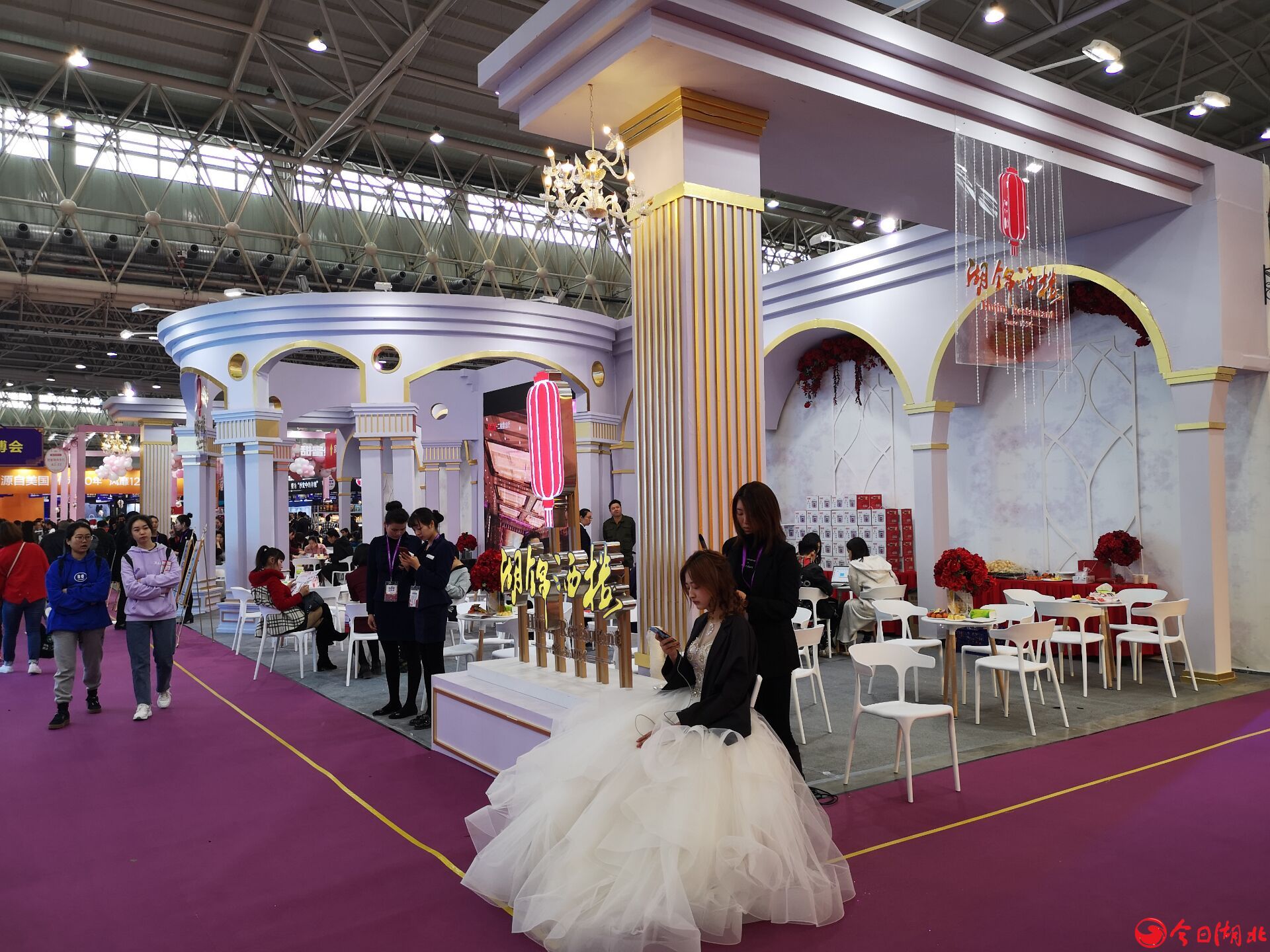 中国婚博会武汉春季展上看2019结婚流行新趋势8.jpg