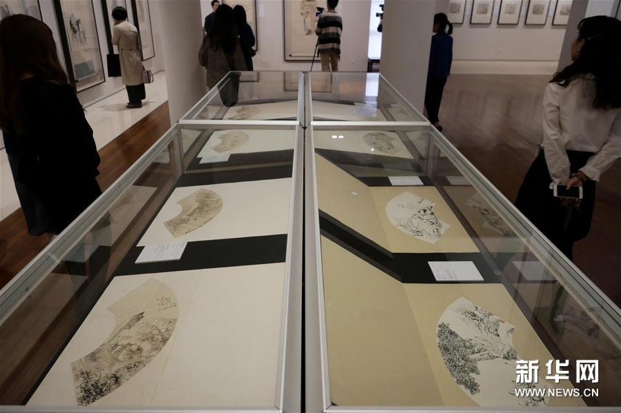 中国美术馆藏任伯年人物画特展在港开幕5.jpg