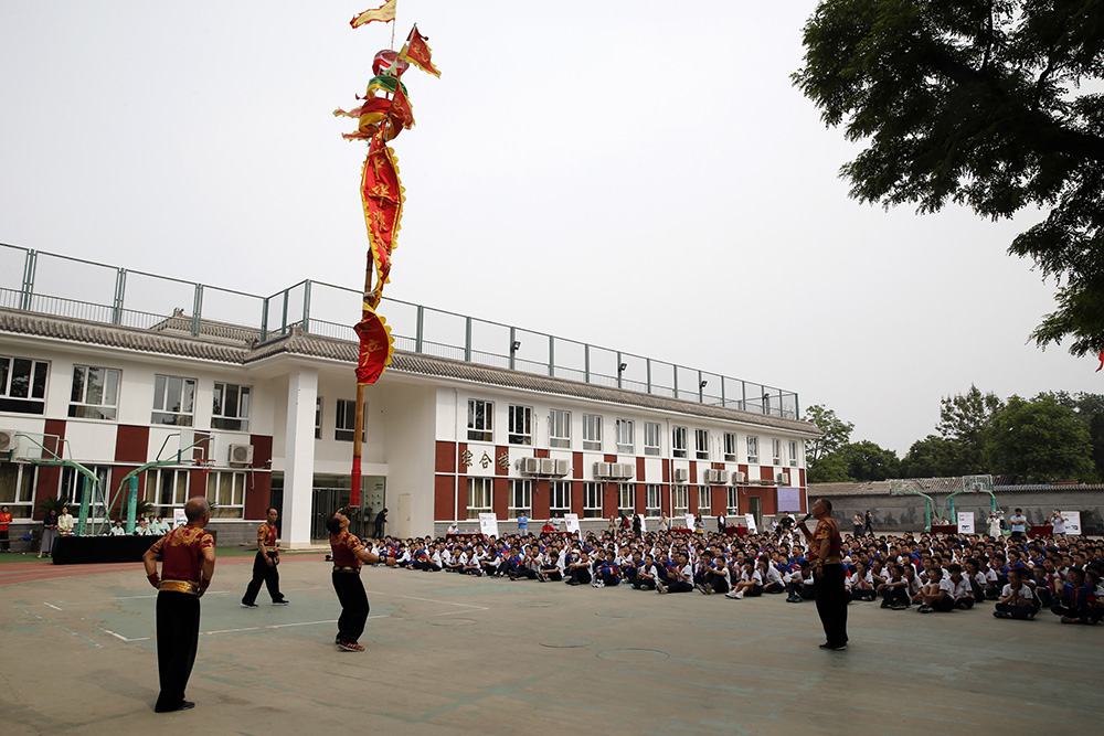 传统文化走进中学校园6.JPG