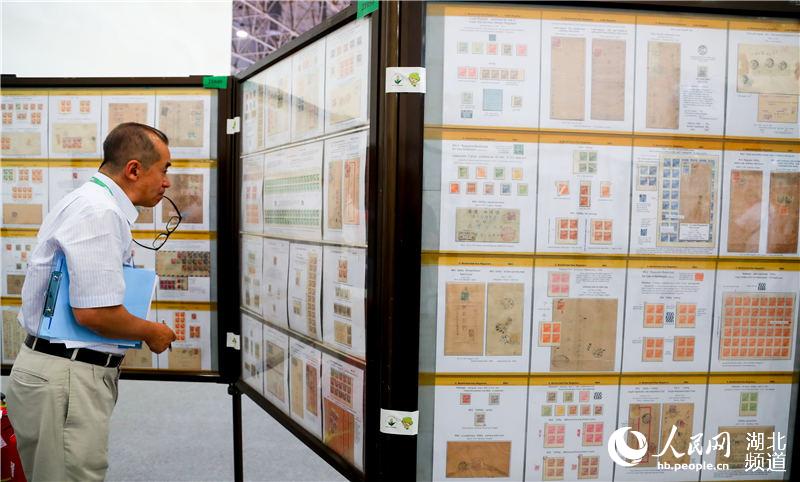 中国2019世界集邮展览在汉开幕 一大批珍品首次展出3.jpg