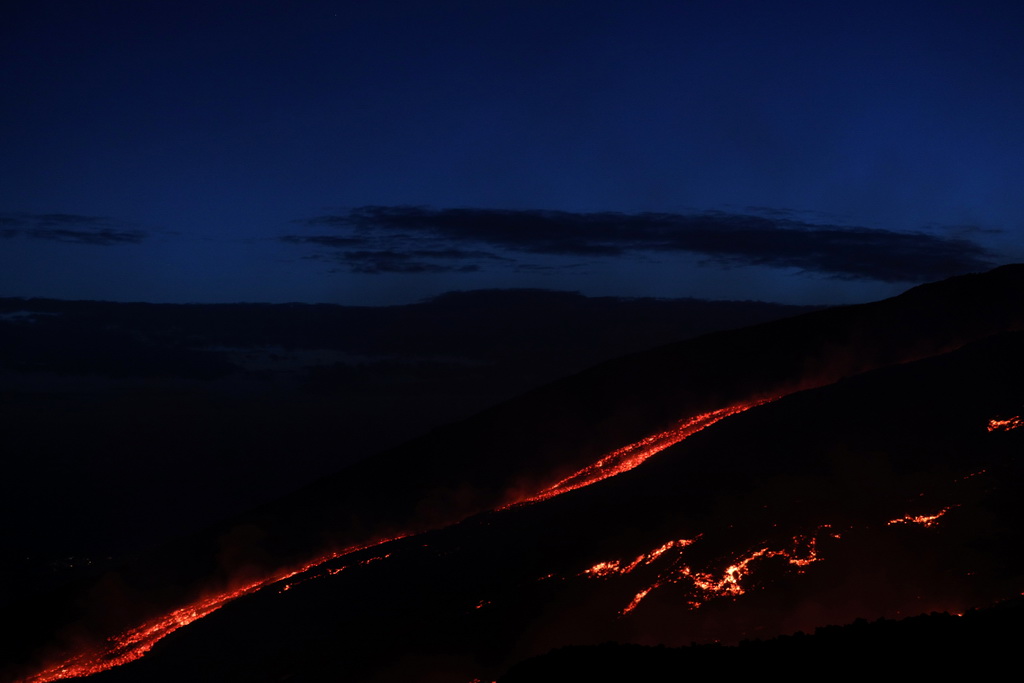 欧洲最活跃火山埃特纳喷发4.JPG