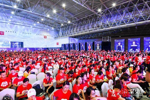 长江见证,五千人共启:2017朵女郎两周年新品发布会