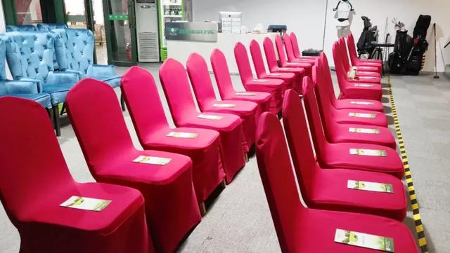 武汉电视台小记者活动走进启明星高尔夫学院