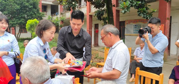微信圖片_20190606170034.jpg