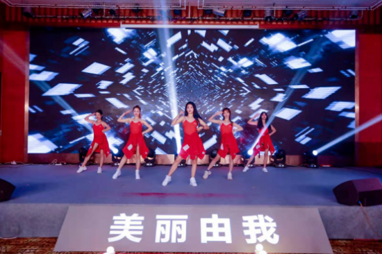 云图片