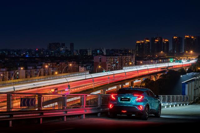 C-HR，憑什么引領(lǐng)當(dāng)下的潮流？