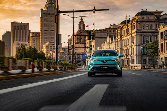 C-HR，憑什么引領(lǐng)當(dāng)下的潮流？