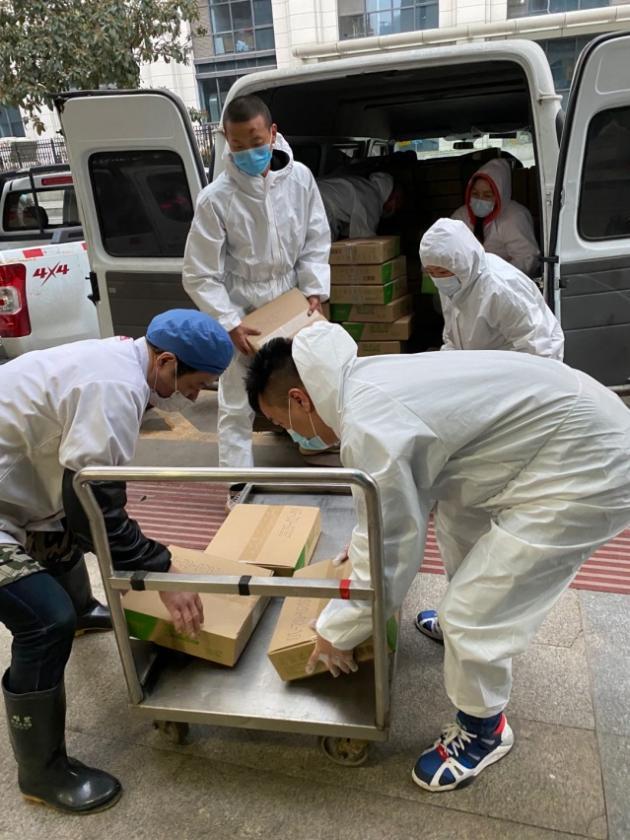 80萬魚罐頭馳援白衣天使——“人高一等”系列產品援助疫區醫院 