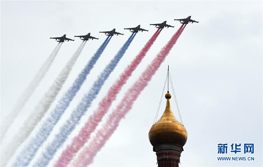 （国际）（1）俄罗斯举行胜利日空中阅兵彩排