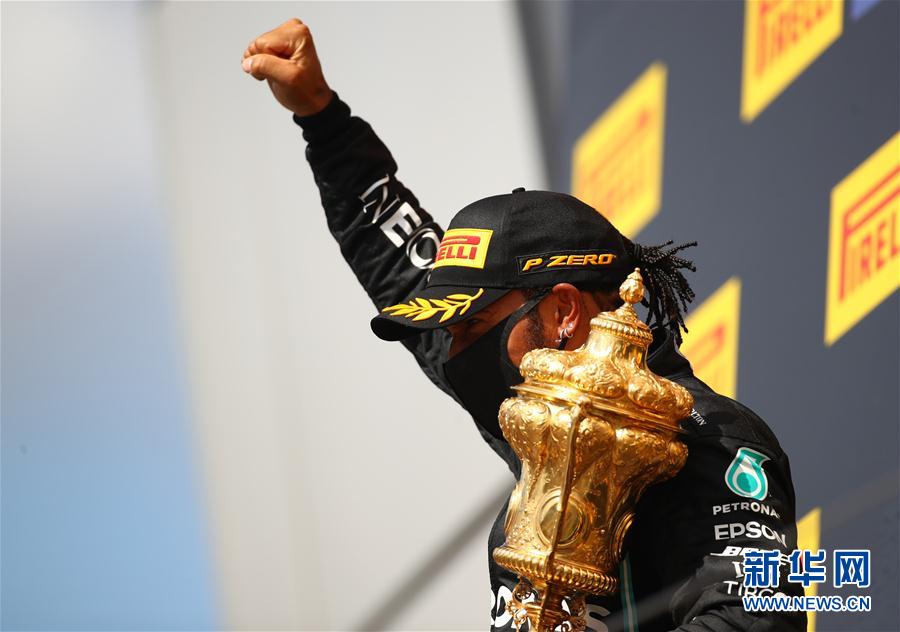 （体育）（1）赛车——F1英国大奖赛：汉密尔顿夺冠