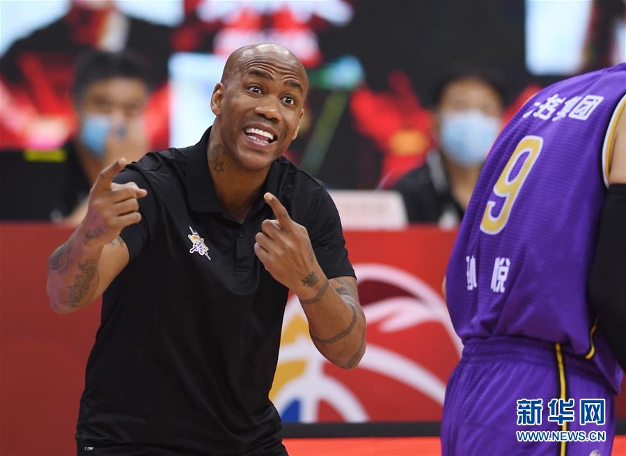 （体育）（9）篮球——CBA联赛季后赛：北京控股无缘四强