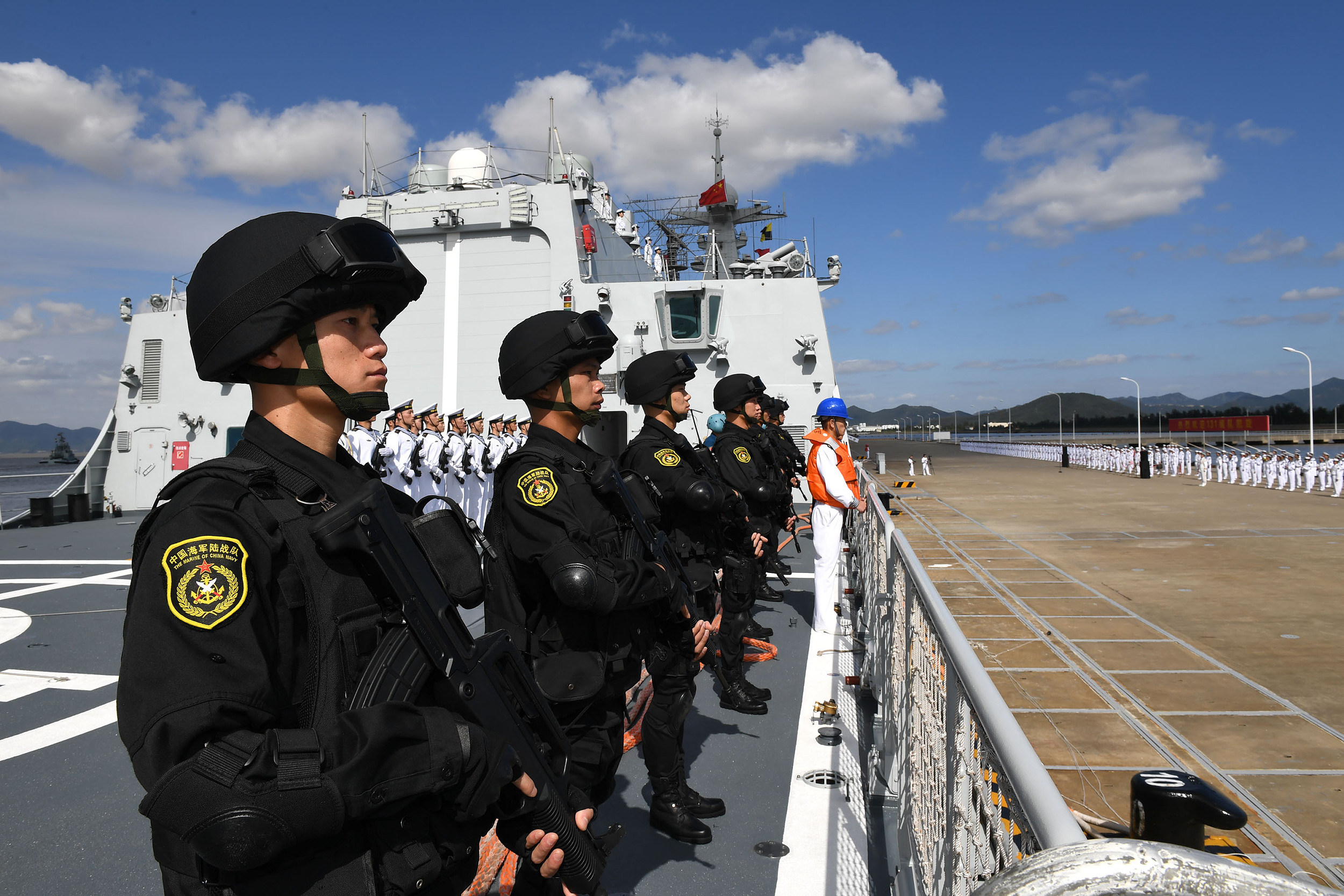 海軍第35批護航編隊完成任務(wù)凱旋