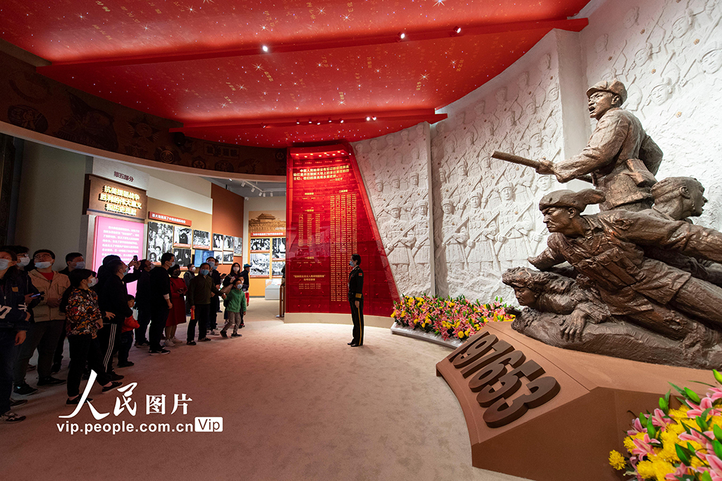 纪念中国人民志愿军抗美援朝出国作战70周年主题展览向公众开放