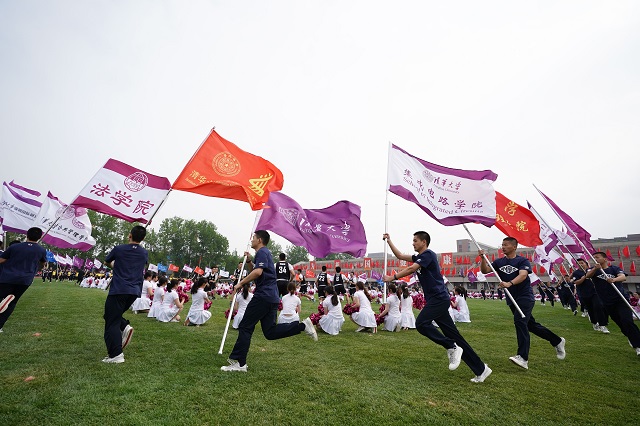 4月25日，清華大學(xué)迎來(lái)建校110周年紀(jì)念日。新華社圖。